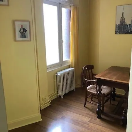 Spacieux 80 M2 Coeur De Proche Des Thermes דירה וישי