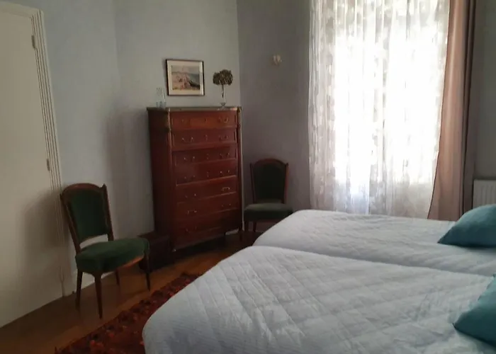 Spacieux 80 M2 Cœur De Proche Des Thermes Appartement